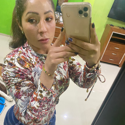 Aida Mendez Photo 16