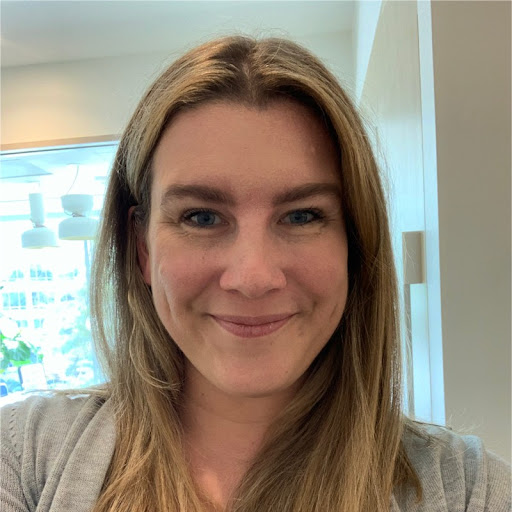 Sarah Ryan Photo 28