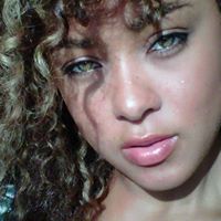 Alicia Hill Photo 47
