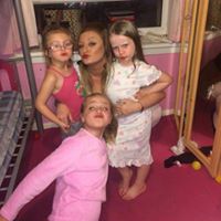 Pauline Mckenna Photo 7
