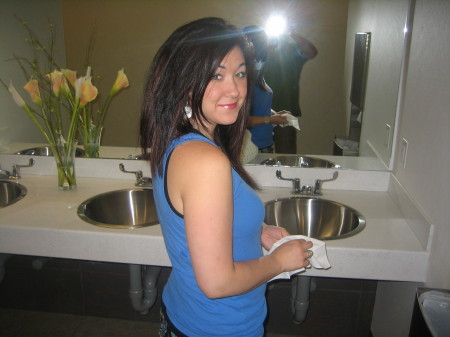Julie Garrison Photo 30