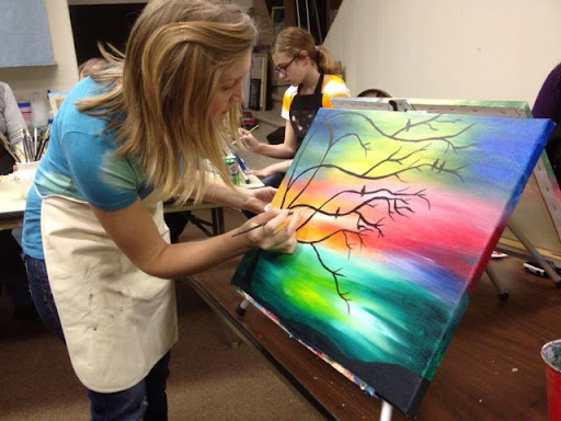 Julie Woods Photo 9