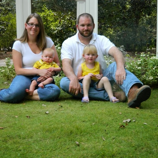 Christy Clark Photo 20