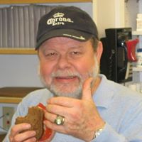 Johnny Barker Photo 22