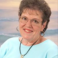 Roberta Holland Photo 9