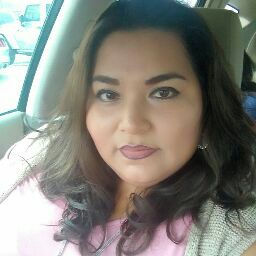 Elizabeth Carmona Photo 12