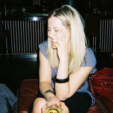 Laura Macleod Photo 40