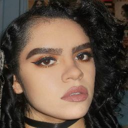 Michelle Castillo Photo 18