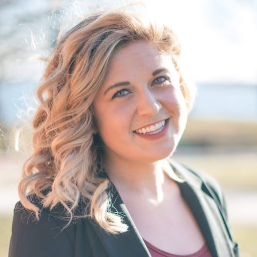 Amanda Menke Photo 10