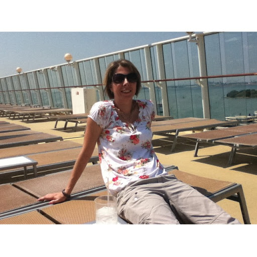 Julie Finch Photo 16