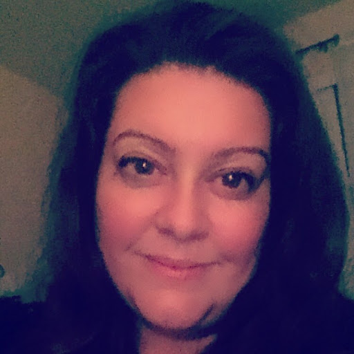 April Benson Photo 33