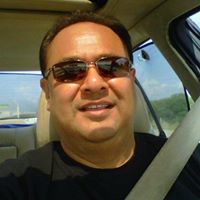 Robert Rosas Photo 18