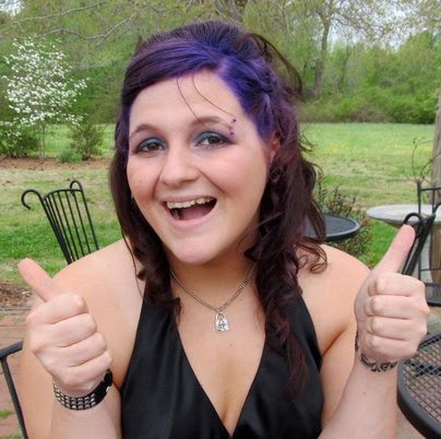 Jessica Cartwright Photo 7
