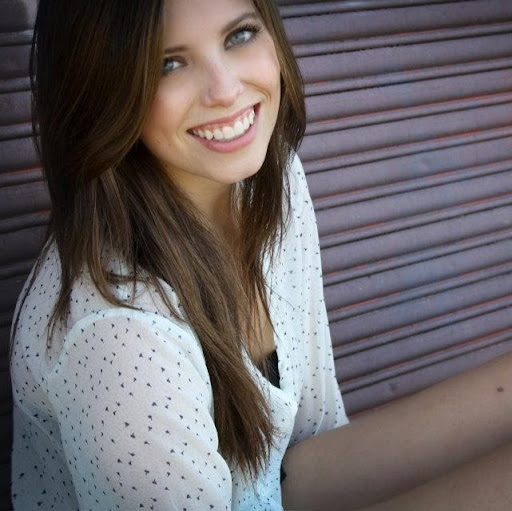 Elizabeth Roth Photo 37