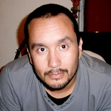 Roberto Calderon Photo 23