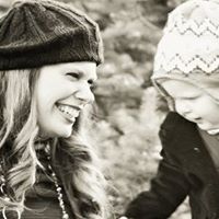 Jennifer Benham Photo 10