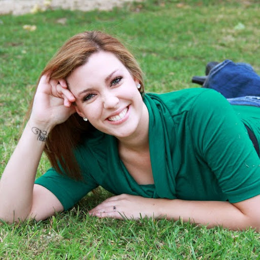 Caitlin James Photo 6