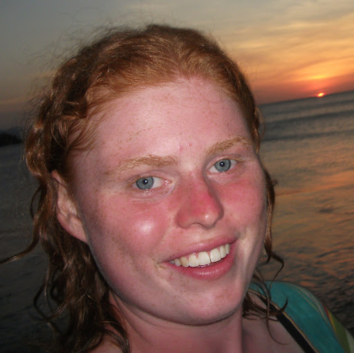 Louise Simpson Photo 17