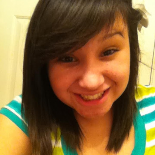 Stephanie Contreras Photo 31