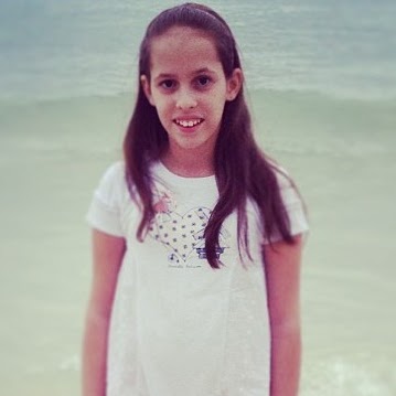 Julia Aguirre Photo 10