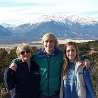 Vickie Derrick Photo 12