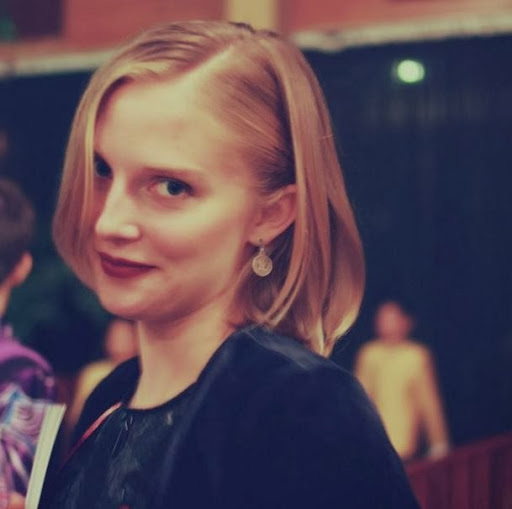 Julia Starr Photo 23