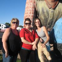 Stephanie Arnold Photo 43