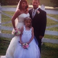 Robyn Meadows Photo 22