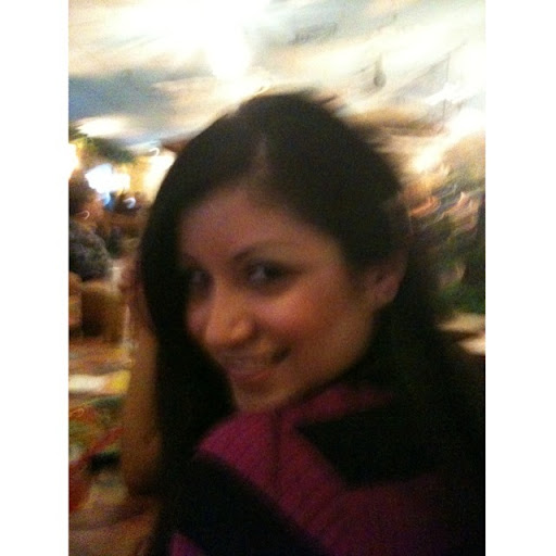 Erica Fuentes Photo 36