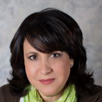Christine Battaglia Photo 18