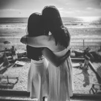 Keri Thornton Photo 6