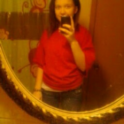 Megan Rowe Photo 28