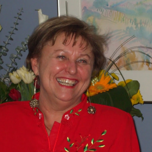 Frances Long Photo 33