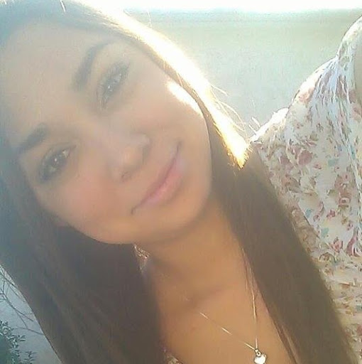 Julissa Martinez Photo 10