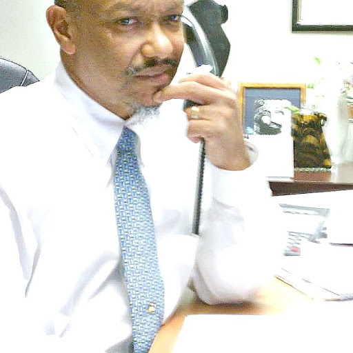 Charles Hendricks Photo 19