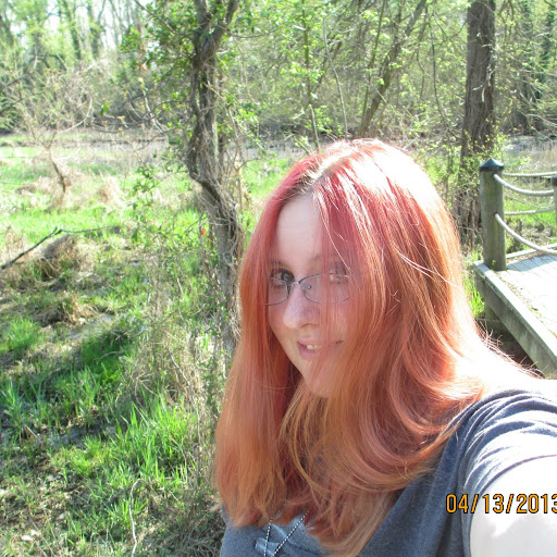 Rebecca Bradshaw Photo 9