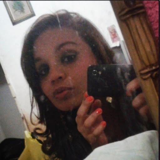 Mariana Almeida Photo 13