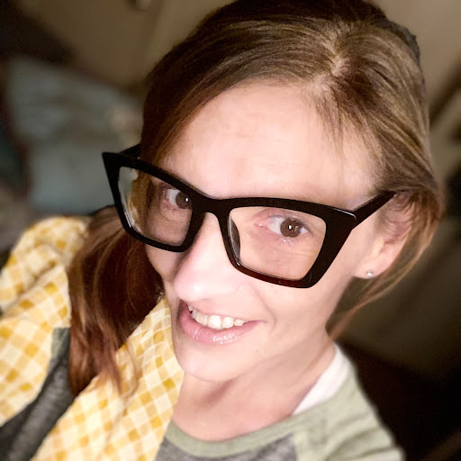 Lindsay Vance Photo 6