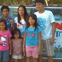 Joan Oliver Photo 22