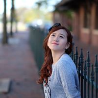 Annie Trinh Photo 30