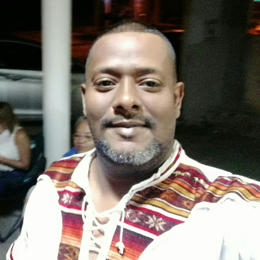 Rogelio Rodriguez Photo 38