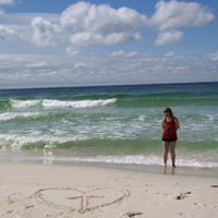 Annette Compton Photo 15