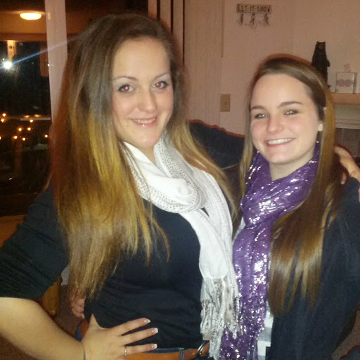 Hannah Mayes Photo 29