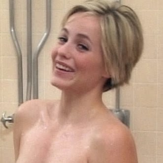 Josephine Gomez Photo 26