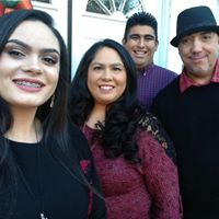 Julie Mendoza Photo 13