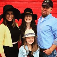 Julie Henson Photo 13