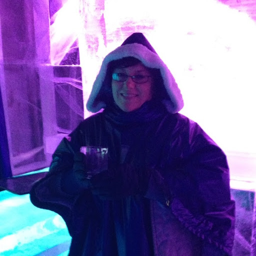 Vicki Graham Photo 30