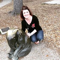 Julie Brunson Photo 22