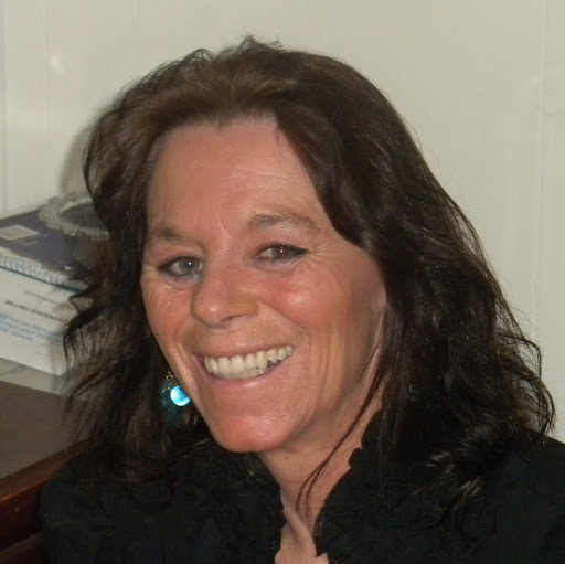 Debra Owens Photo 18