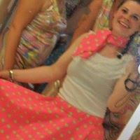 Julie Nicolay Photo 3